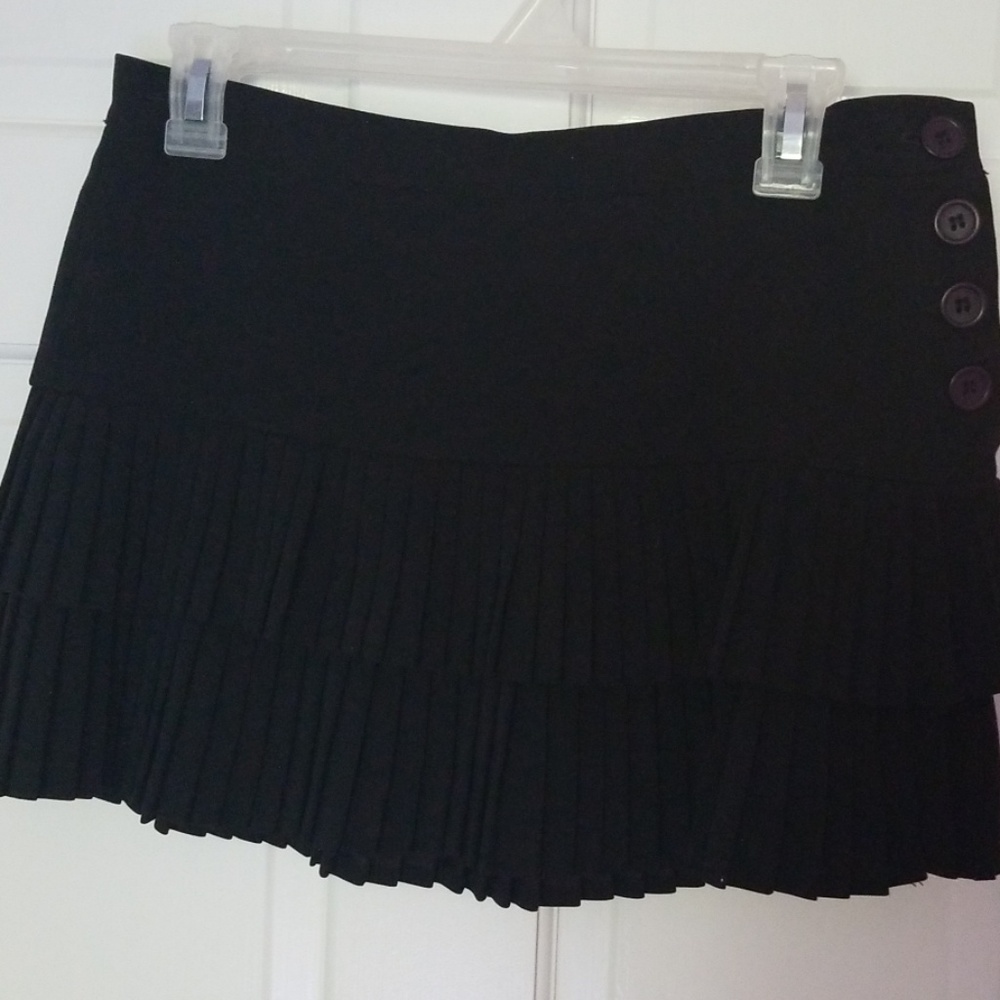 BCBG Maxazria Black Pleated Mini Skirt 2